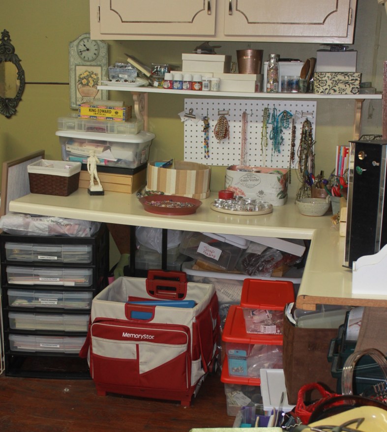 A Craft Room Rediscovered Part 6 - organized table