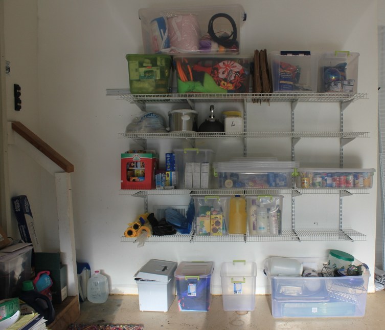 Tidy up that garage space - tidy shelves